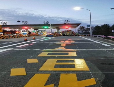 郑州郑州高速道路划线施工